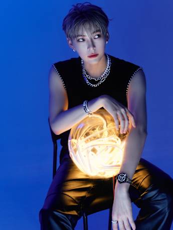 ZEROBASEONE Sung Hanbin X Swarovski | Swarovski JP ZEROBASEONE Sung Hanbin X Swarovski | Swarovski JP