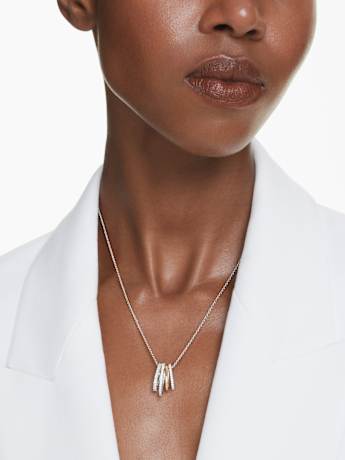 White gold with yellow gold accessorizing tips