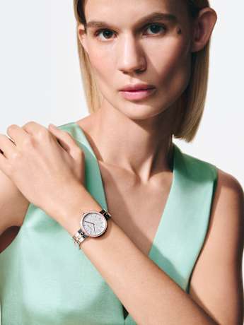 Montres-bijoux et montres-bracelets à cristaux