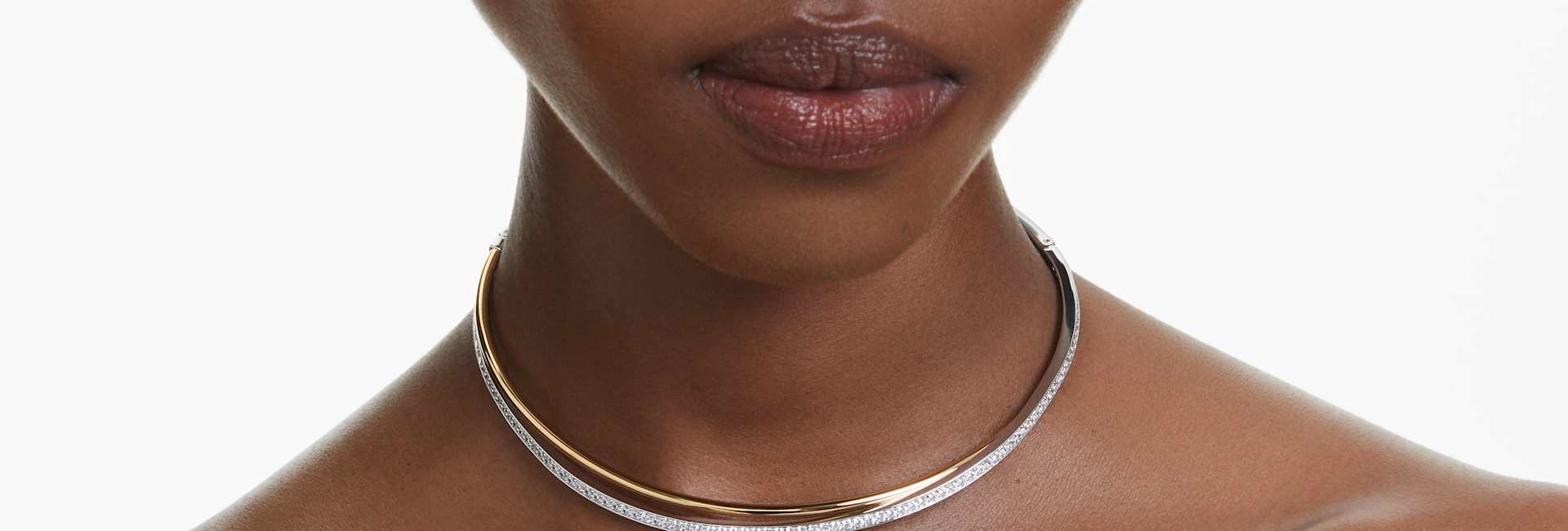 ゴールドとシルバーのジュエリーのミックス | Swarovski JP