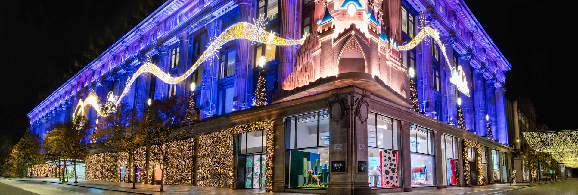 ディズニースワロフスキー Disney x Swarovski at Selfridges | Swarovski US