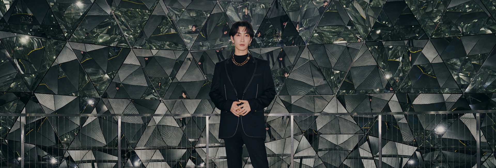 Swarovski Ambassador in Japan visits Austria and the Crystal World.