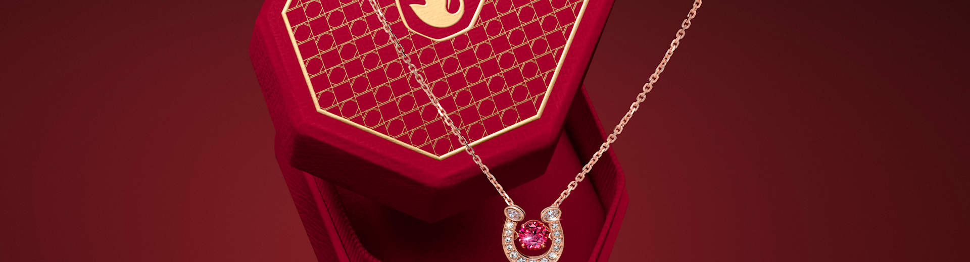 2025年 巳年ギフト＆ジュエリー｜スワロフスキー