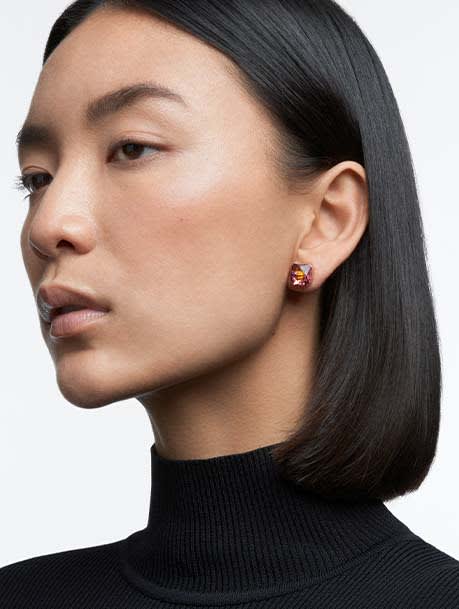 Ortyx stud earrings, Pyramid cut, Pink, Gold-tone plated