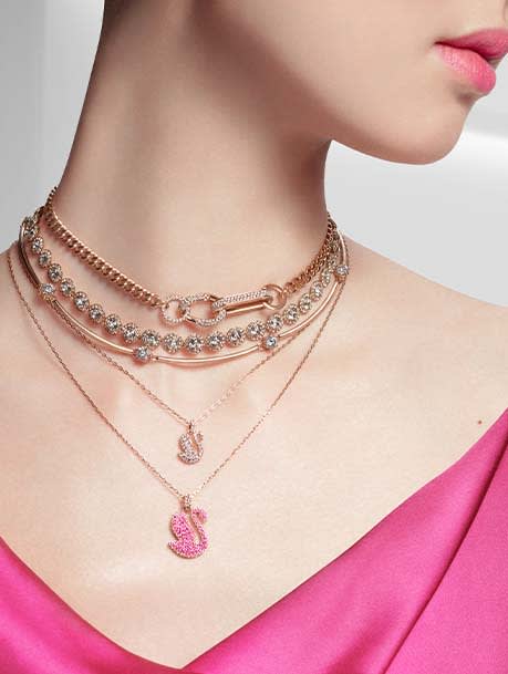 Swarovski Iconic Swan pendant, Swan, Medium, Pink, Rose gold-tone plated