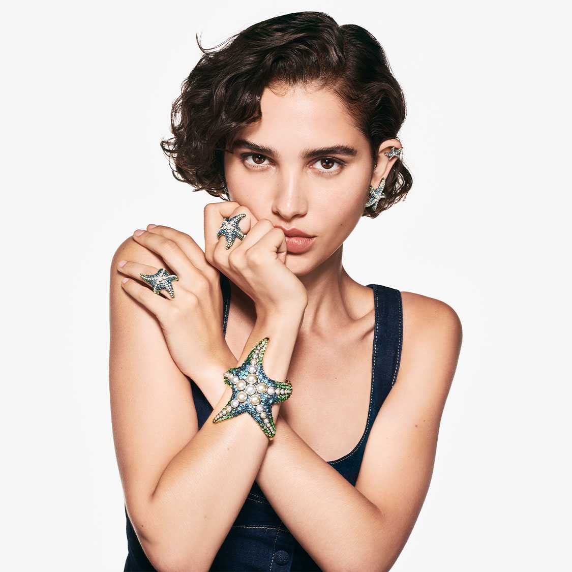 &Scaron;perky Idyllia od Swarovski na modelce