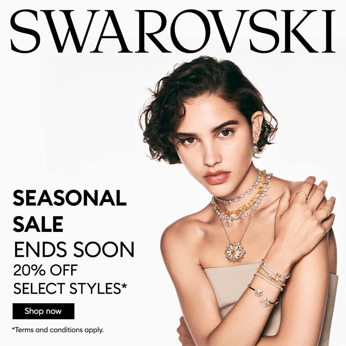 Model wearing an Idyllia necklace