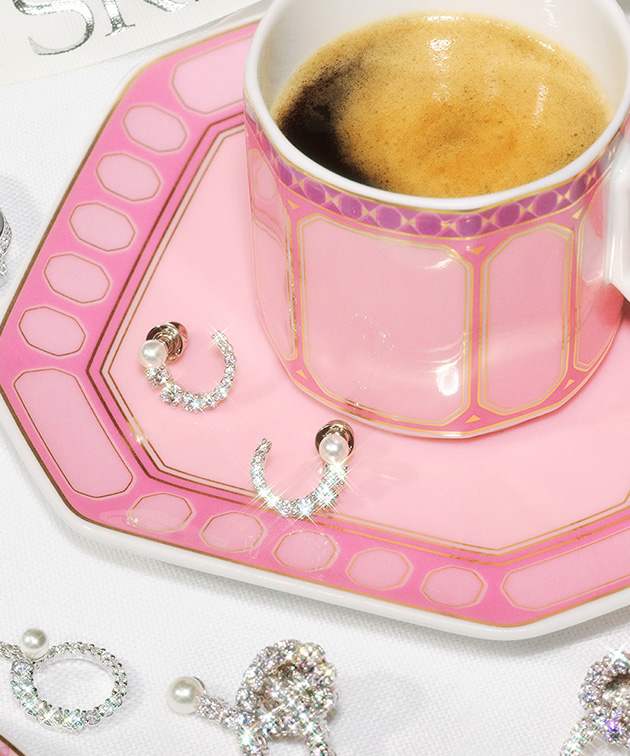 Swarovski x Rosenthal tableware in pink
