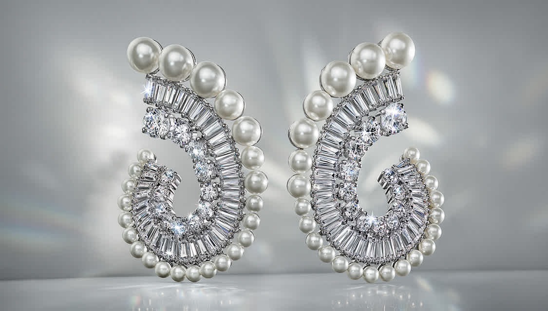 Ariana Grande x Swarovski Capsule earrings with pearls