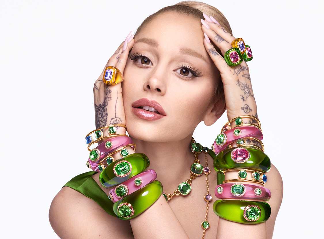 Ariana Grande ve špercích Dulcis a Chroma od Swarovski