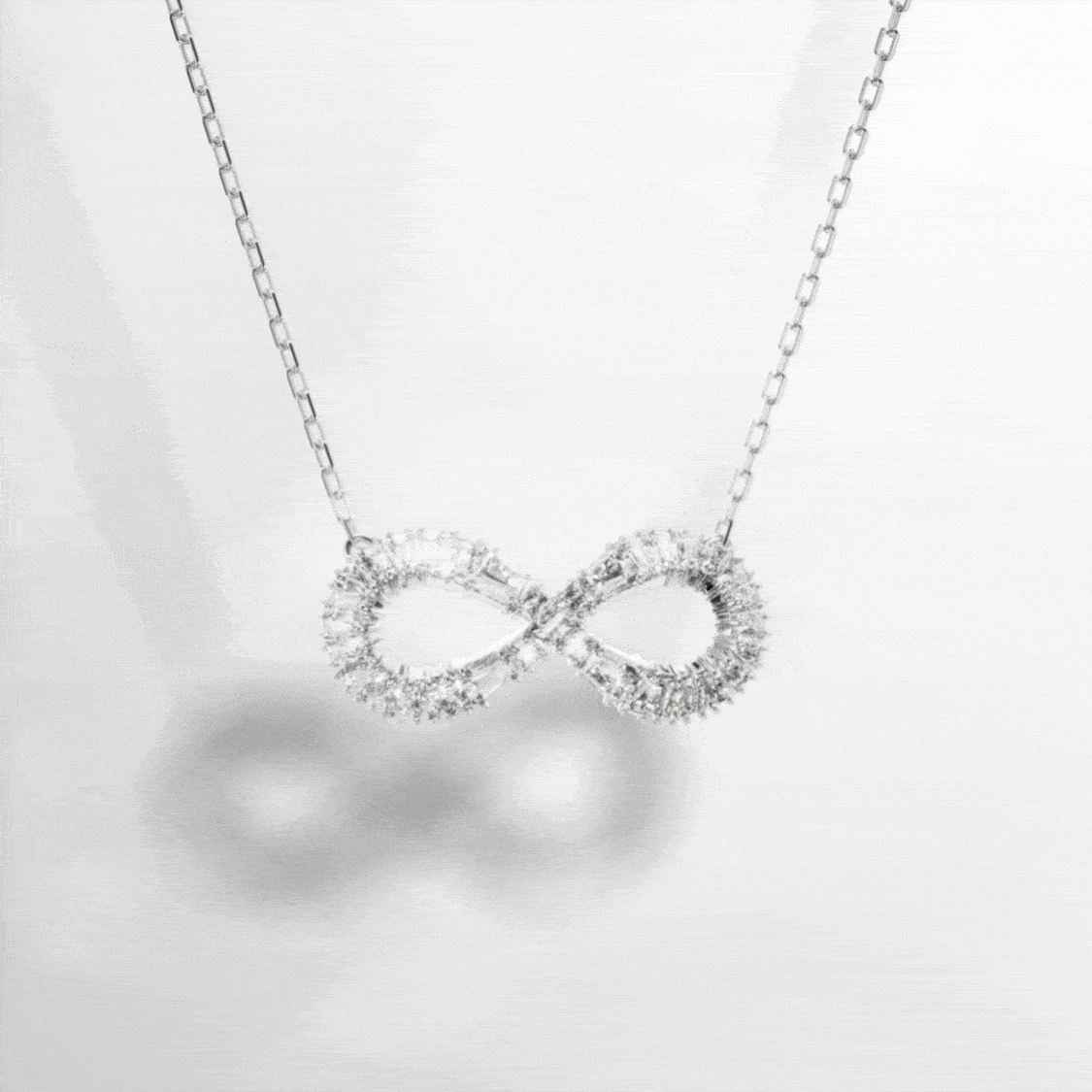 Naszyjniki na wyprzedaży Swarovski