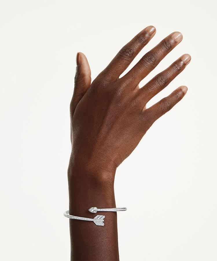 Idyllia bangle, Mixed cuts, Arrow, White, Rhodium plated