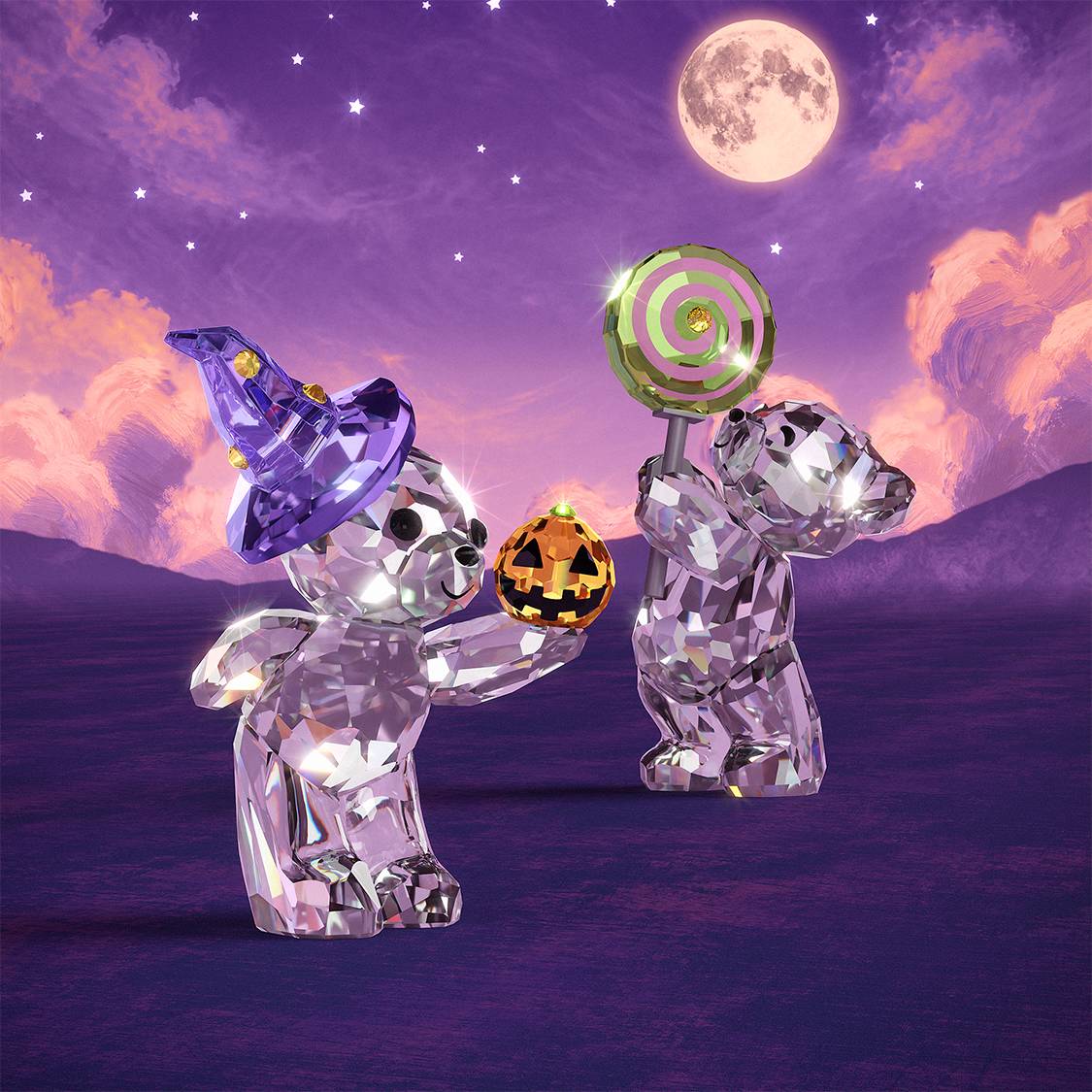 Dwa Misie Kris z kryształów Swarovskiego z łakociami na Halloween