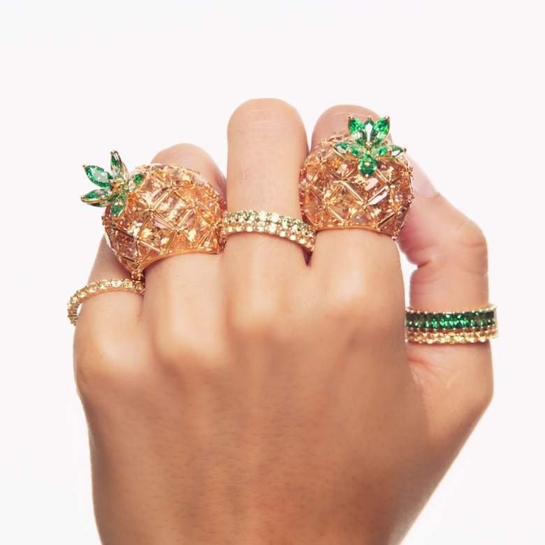 Matrix ring, Round cut, Green, Gold-tone plated | Swarovski
